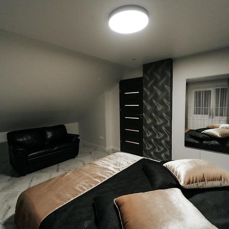 Šilutė Kiss Apartment מראה חיצוני תמונה